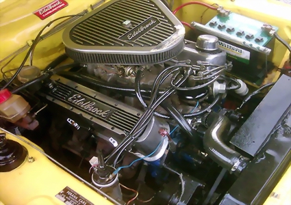 V8 engine