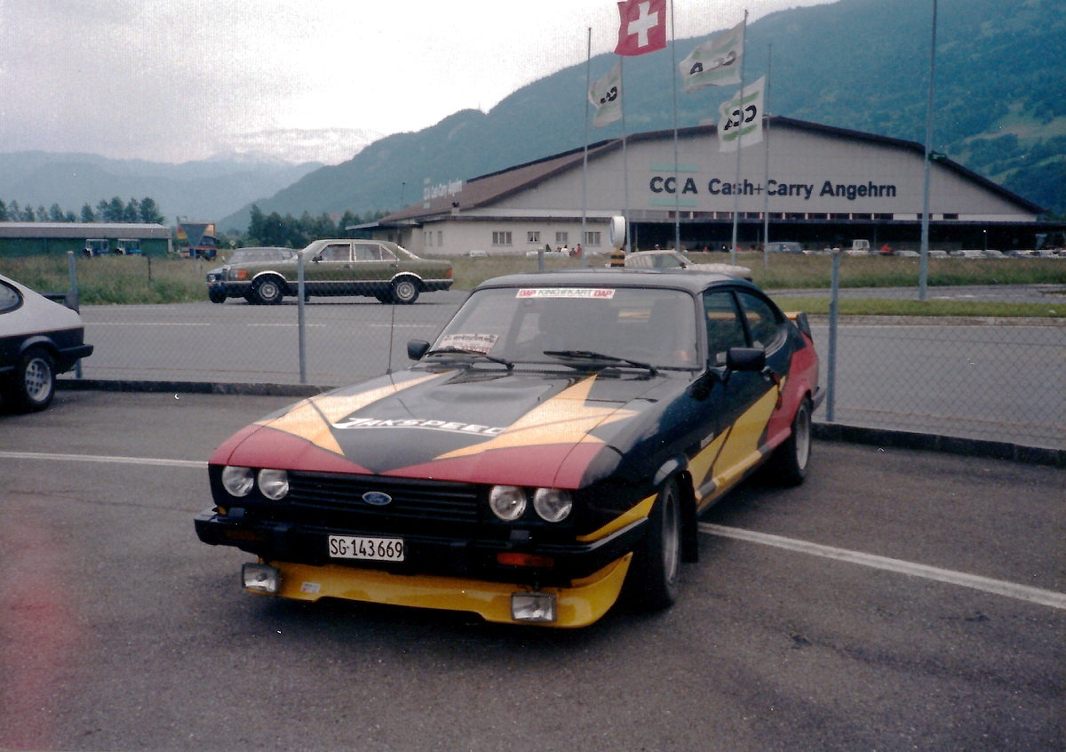 Mampe Lackierung am Ford Capri
Mampe paintwork on the Ford Capri
Peinture Mampe sur la Ford Capri