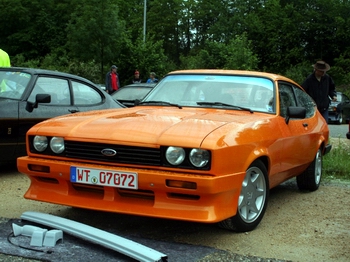 Ford Capri III mit 7x15 Sternfelgen
Ford Capri III with 7x15 star rims
Ford Capri III avec jantes en étoile 7x15