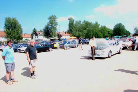 Gut belegter Parkplatz
Well occupied car park
Parking bien occup