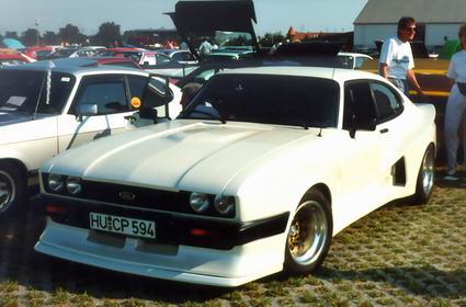 Verbreitert und ganz in weiss
Widened and all in white
largi et tout en blanc