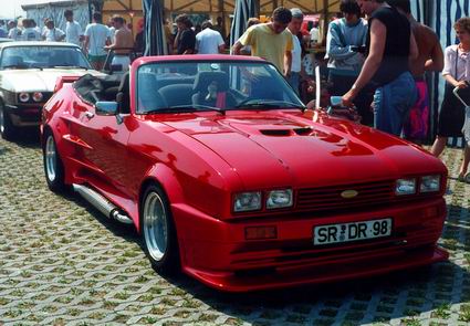 Cabriolet Umbau
Convertible conversion
Transformation d'un cabriolet