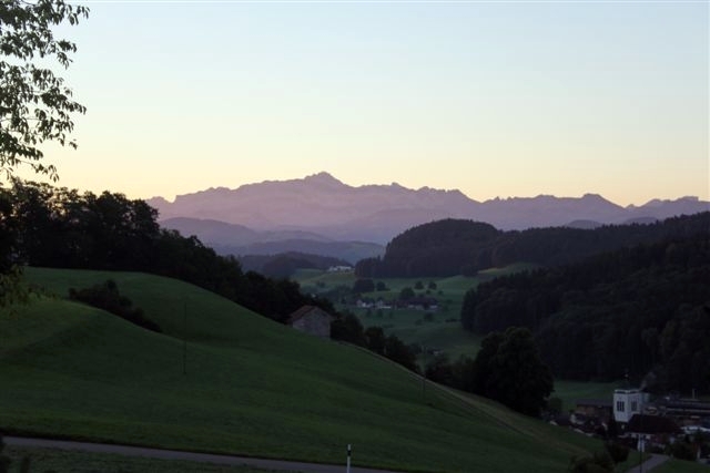 Der Säntis in der Dämmerung
The Säntis at dusk
Le Säntis au crépuscule Der Säntis in der Dämmerung
The Säntis at dusk
Le Säntis au crépuscule
