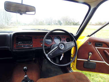 Ford Capri MkII 1600L 1974 Armaturen