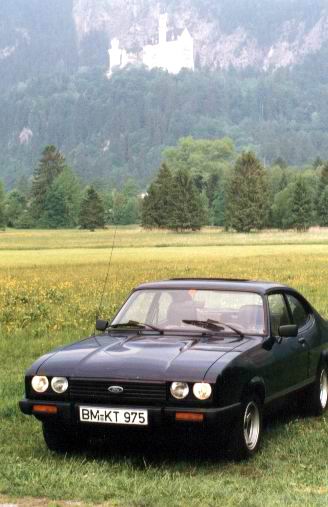 Ford Capri III 2000L vor dem Schloss Neuschwanstein