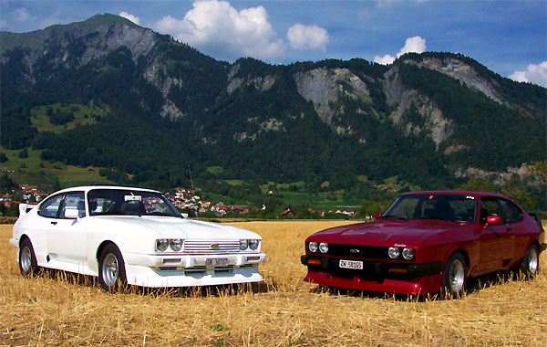 Werksturbo 1981 mit Zubehör * Werksturbo 1982 mit originaler Carrosserie